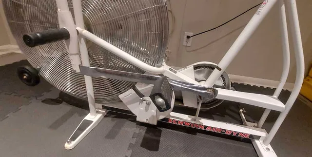 Assault bike - Schwinn Air-Dyne image indicator(3)