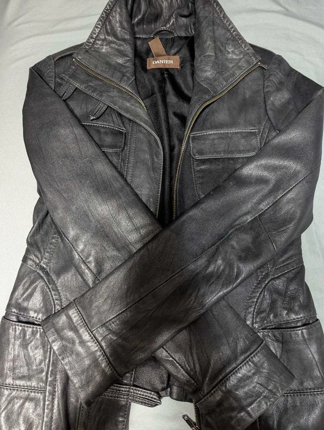 Genuine leather womens Danier jacket- size 3XS