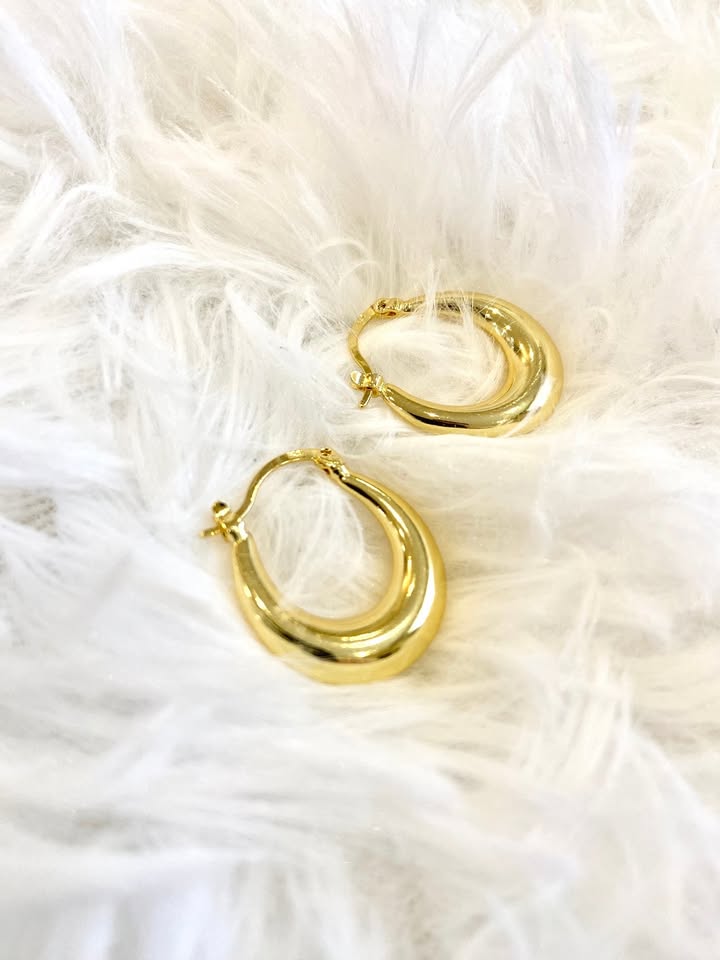 Minimalist Golden Oval Hoop Earrings | 925 Silver Post - photo 2