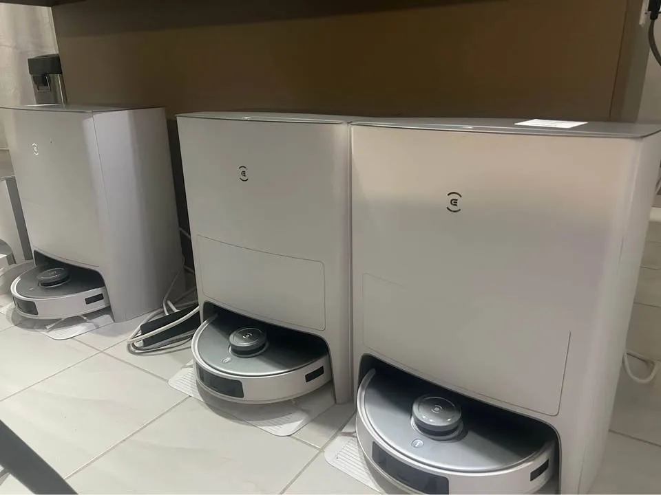 DEEBOT T20 OMNI - Self-Empty Robot Vacuum & Mop image indicator(2)