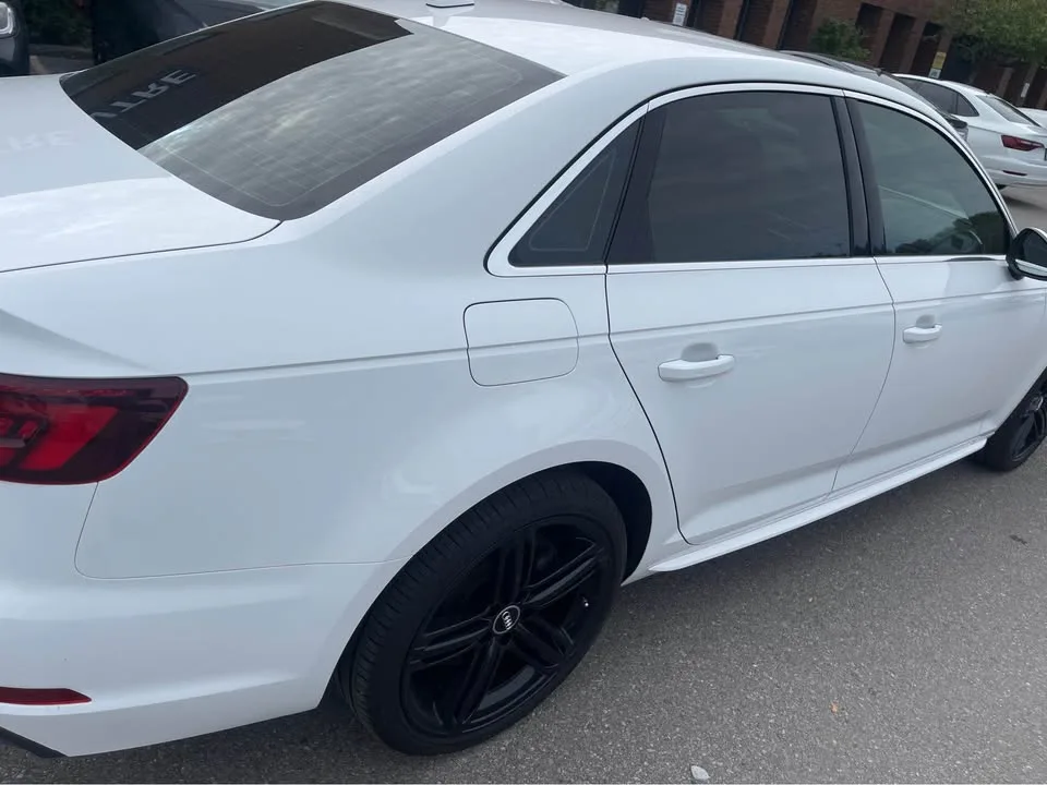 2018 Audi A4 image indicator(4)