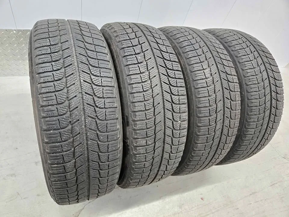 Tires- Michelin X-Ice Winter Tires- 205/65R15 image indicator(2)