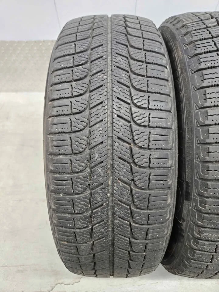 Tires- Michelin X-Ice Winter Tires- 205/65R15 image indicator(3)