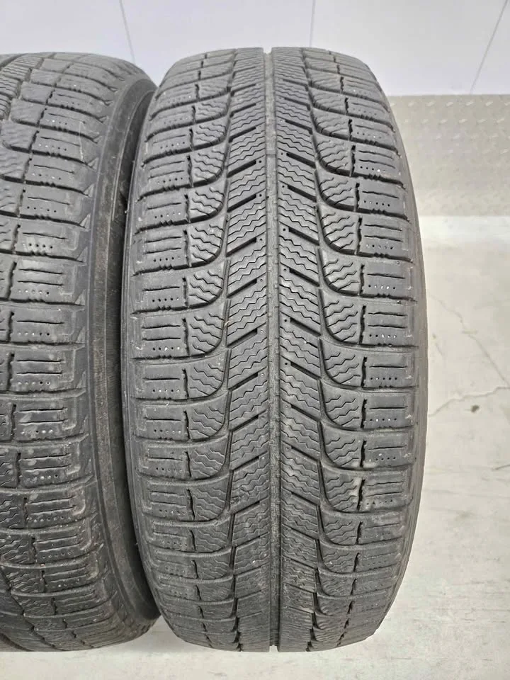 Tires- Michelin X-Ice Winter Tires- 205/65R15 image indicator(6)