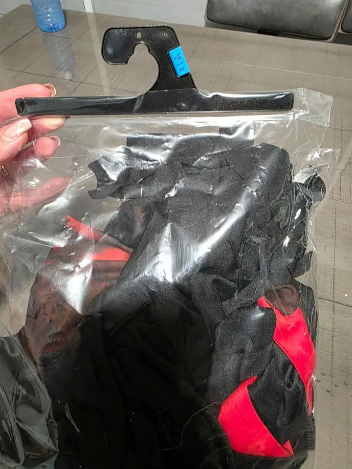 Kids size large 10-12 Halloween Hooded horror custome image indicator(3)