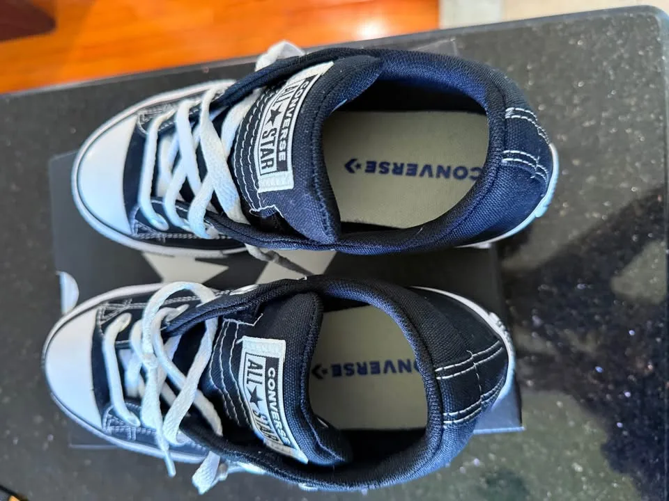 Kids converse low image indicator(3)