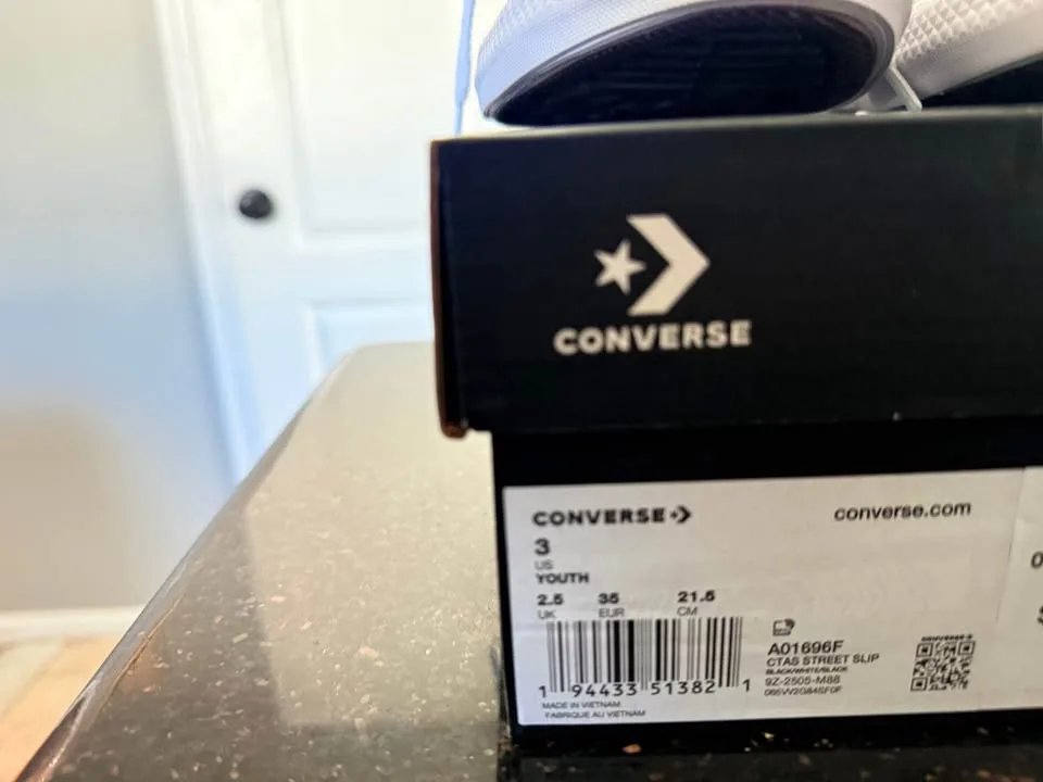 Kids converse low image indicator(4)