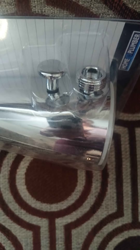 Diverter spout with top attachment - photo 2