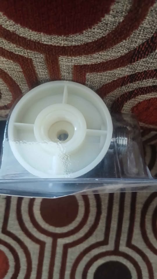 Diverter spout with top attachment - photo 3