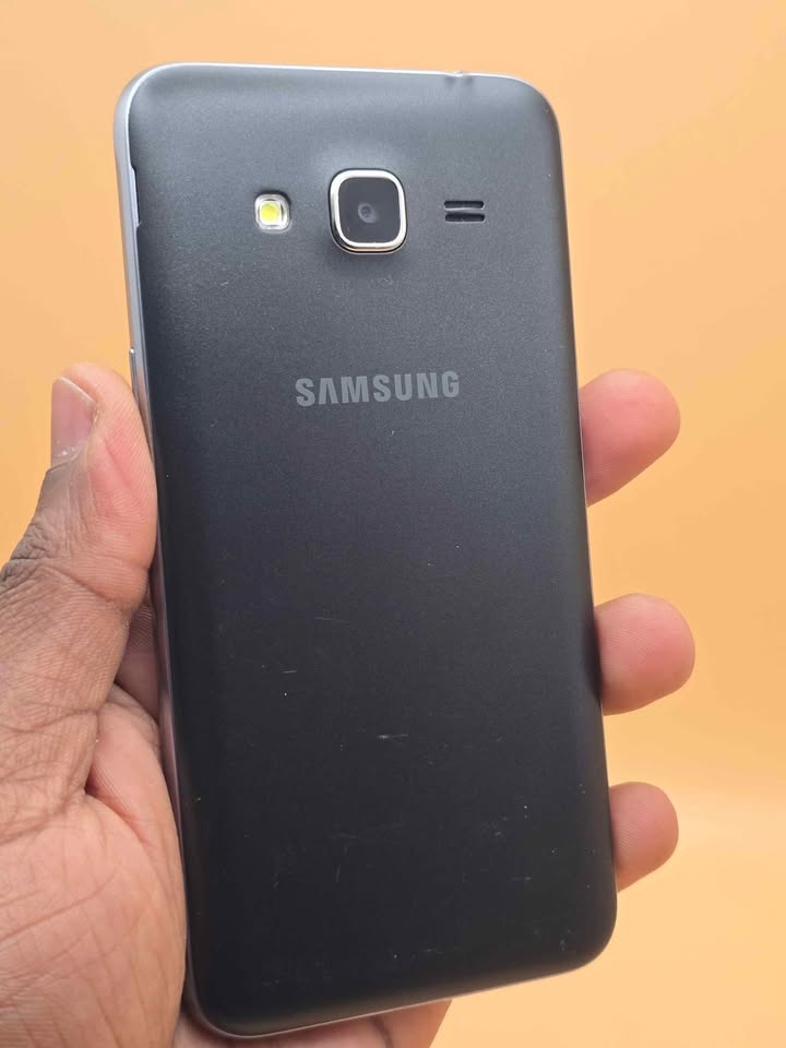 Samsung Galaxy J3 16GB (unlocked) - photo 2
