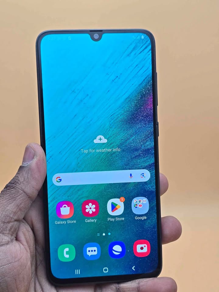 128GB Samsung Galaxy A70