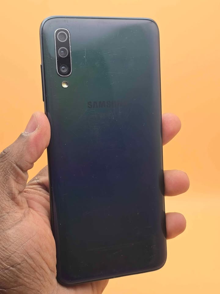 128GB Samsung Galaxy A70 - photo 2