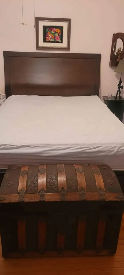 Queen bed - made in Canada by Laurier image indicator(3)