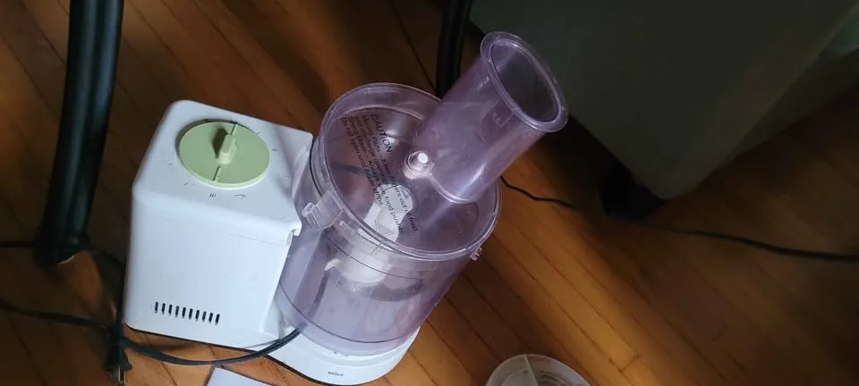 Food processor $25 obo image indicator(2)