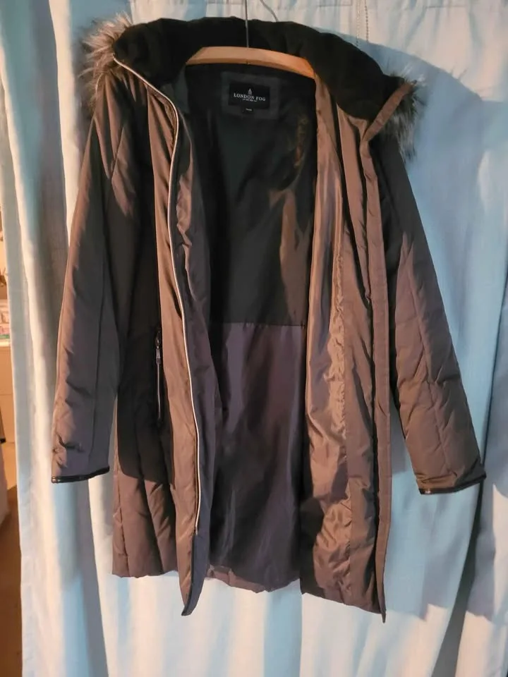 London Fog Jacket - This coat is basically new image indicator(5)