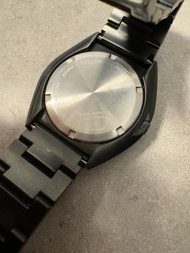 Citizen Eco-Drive 365 Quartz Black Dial Watch image indicator(4)