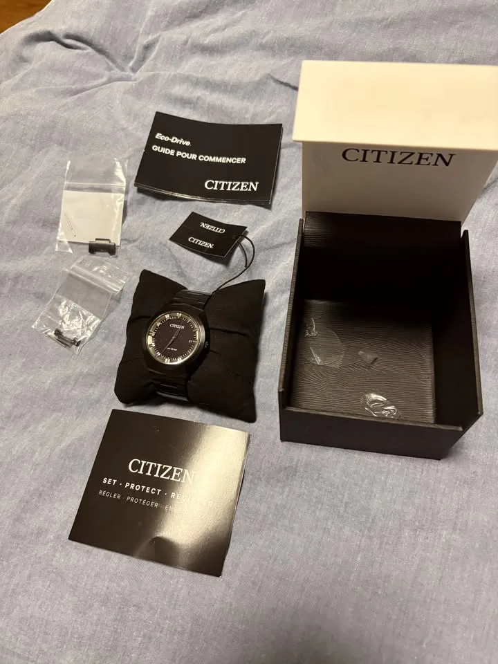 Citizen Eco-Drive 365 Quartz Black Dial Watch image indicator(5)