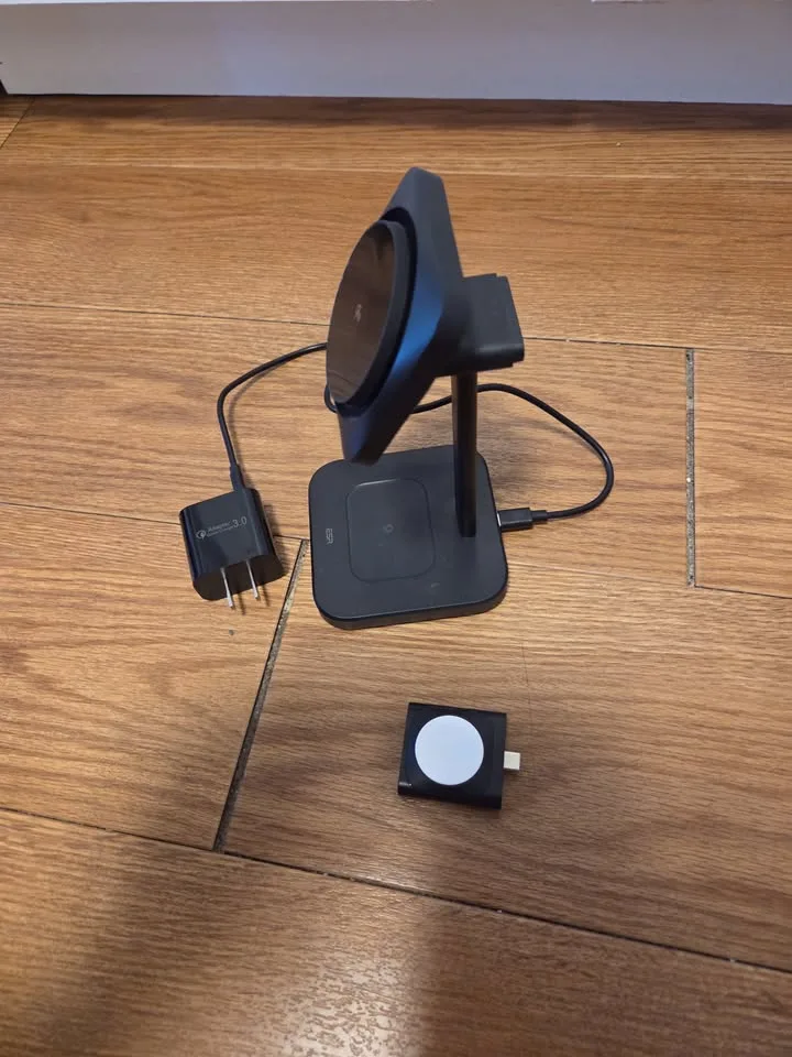 ESR Qi2 3-in-1 Wireless Charging Station image indicator(3)