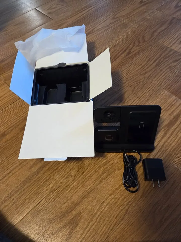 BRAND NEW - LK Wireless Charging Station for Samsung image indicator(2)