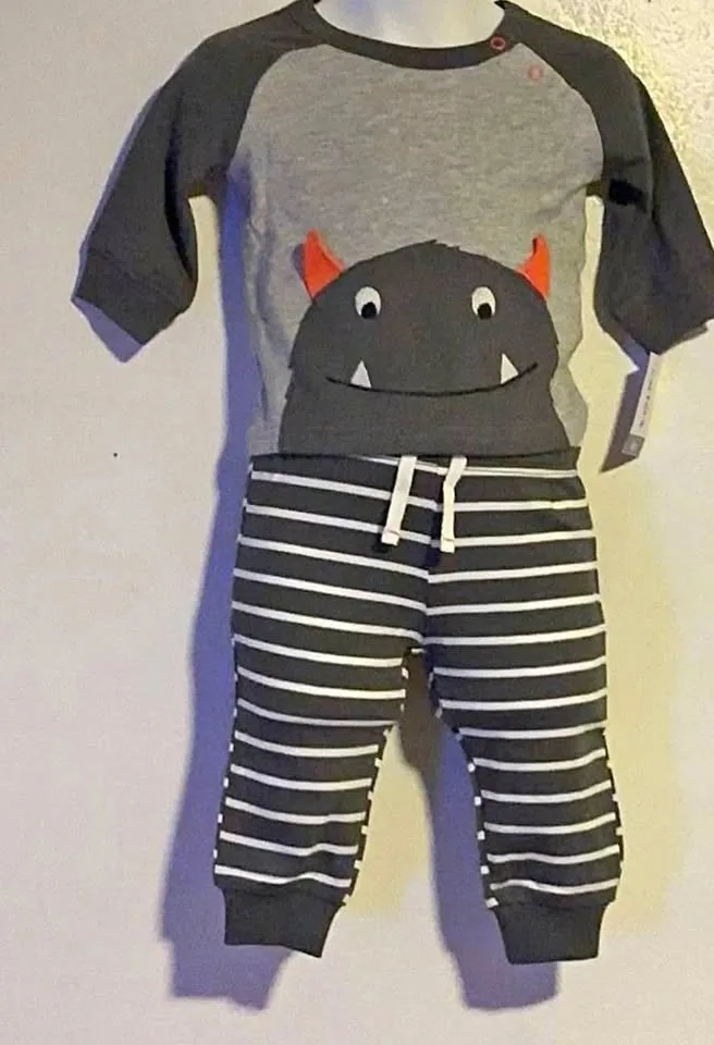 BABY 2PC SUITE ($25) SIZES: 6 & 9 MONTHS thumbnail