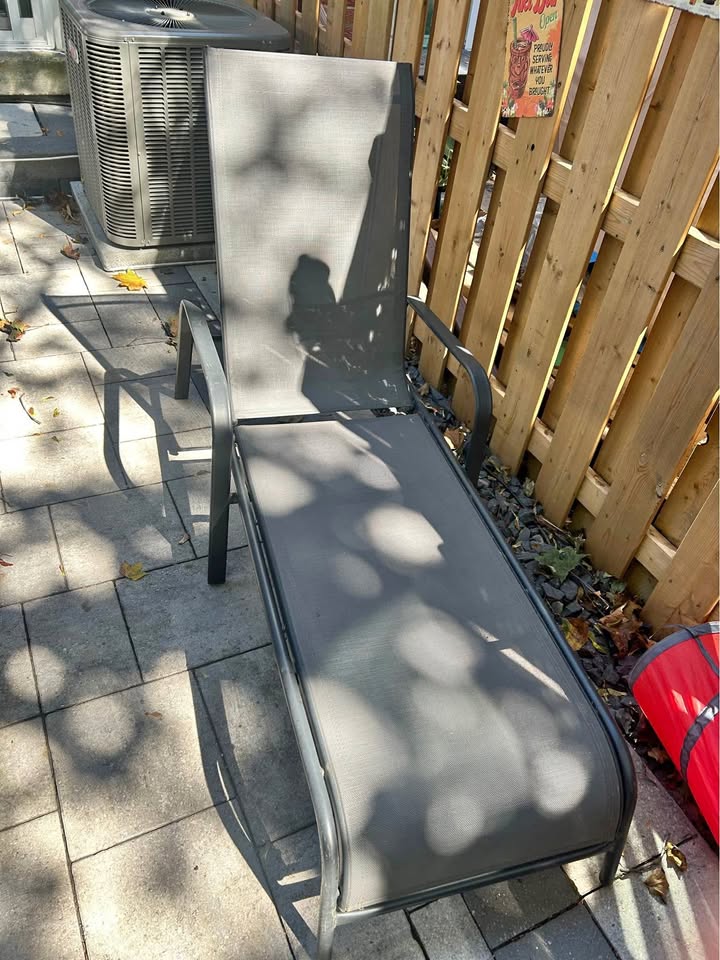 Outdoor Patio Lounger Chair