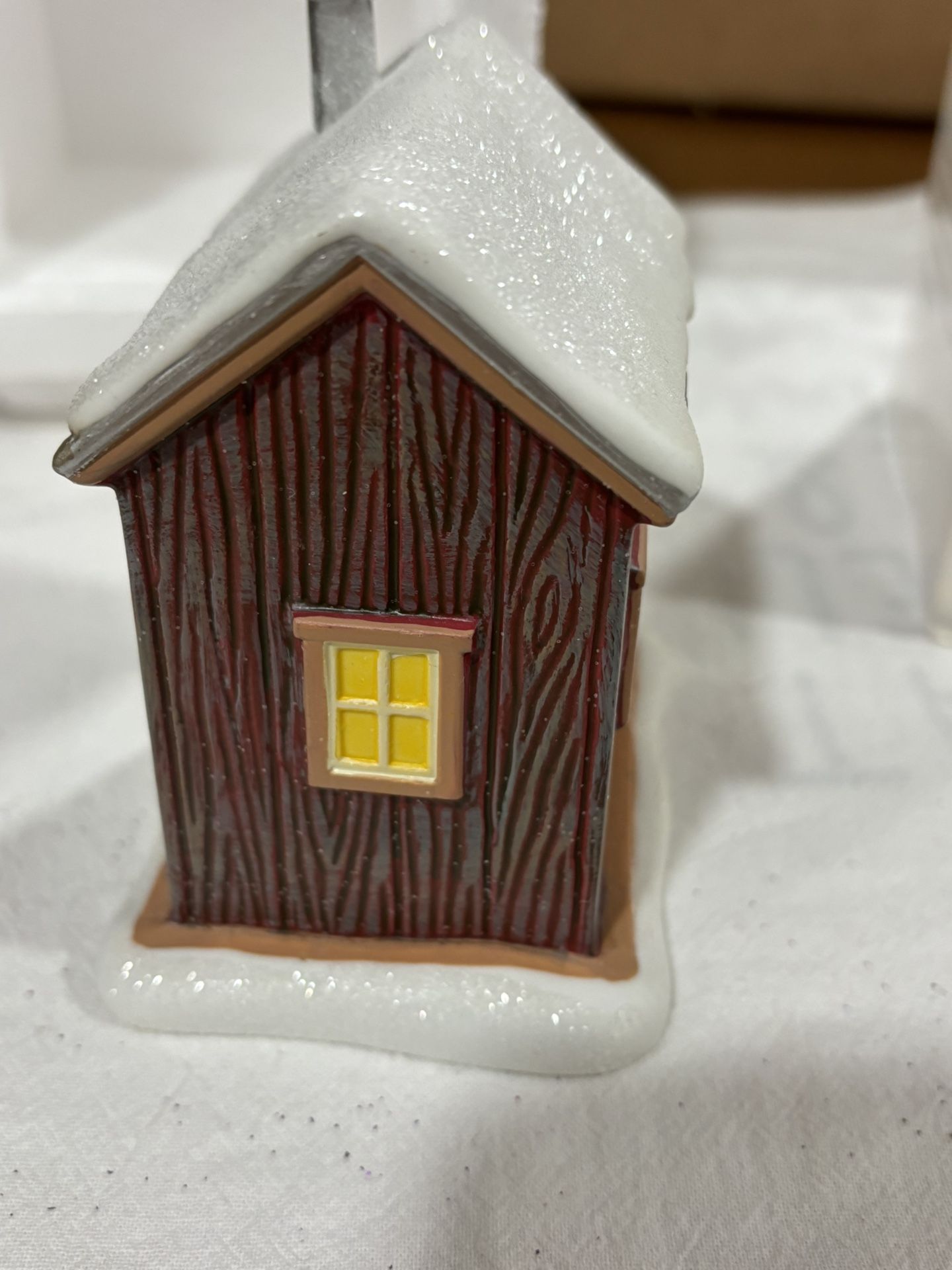 Dept56 Traditions Fishing House - photo 3