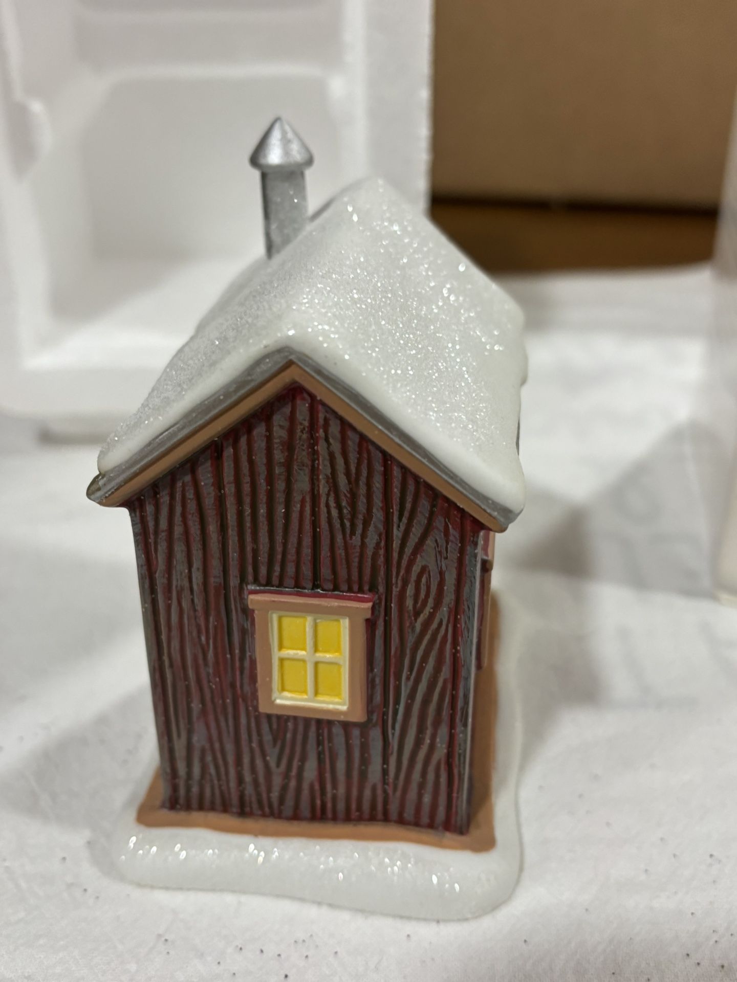 Dept56 Traditions Fishing House - photo 4