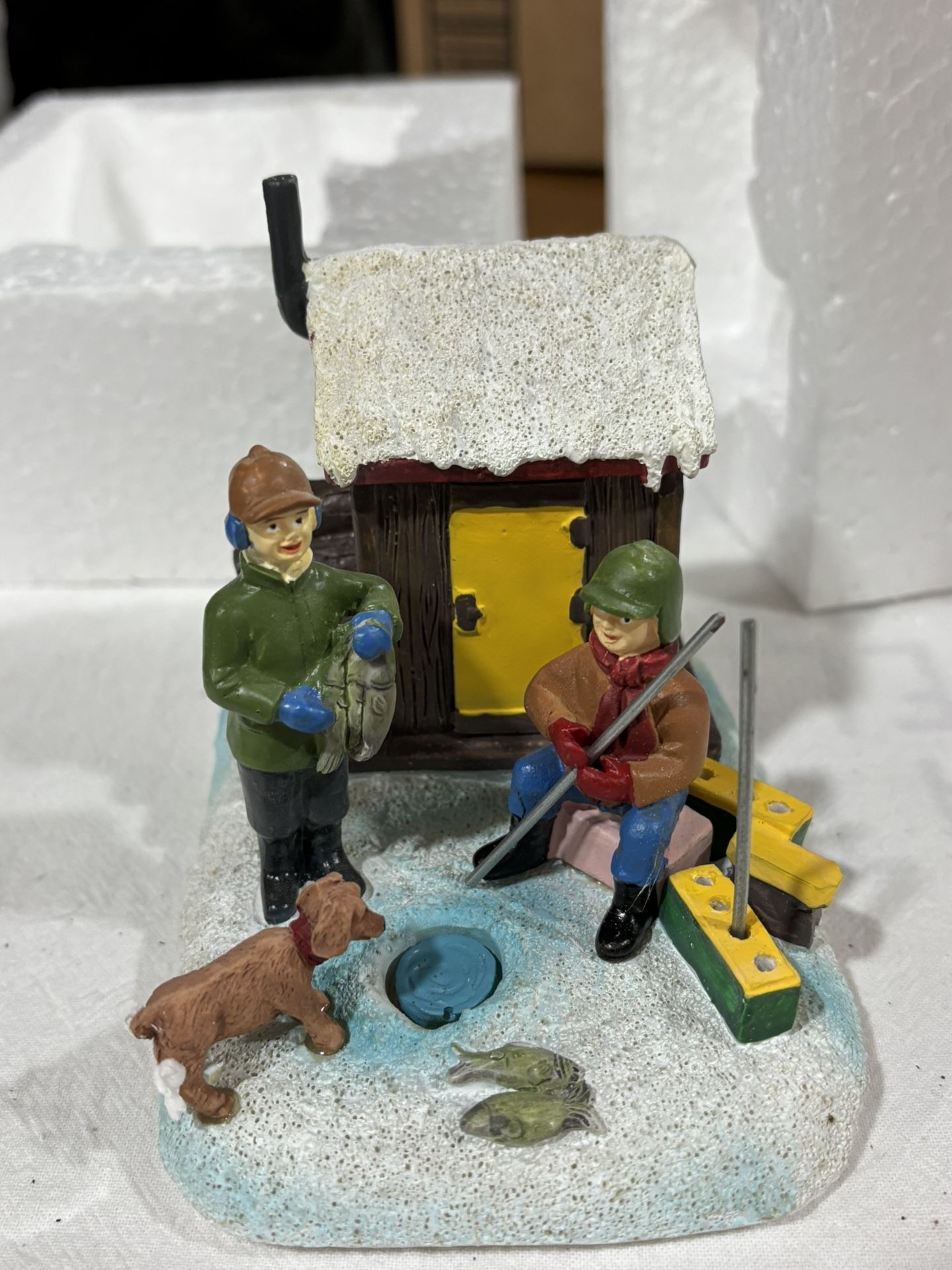 Retired St.Nicholas Square-Ice Fishing Shanty - photo 4