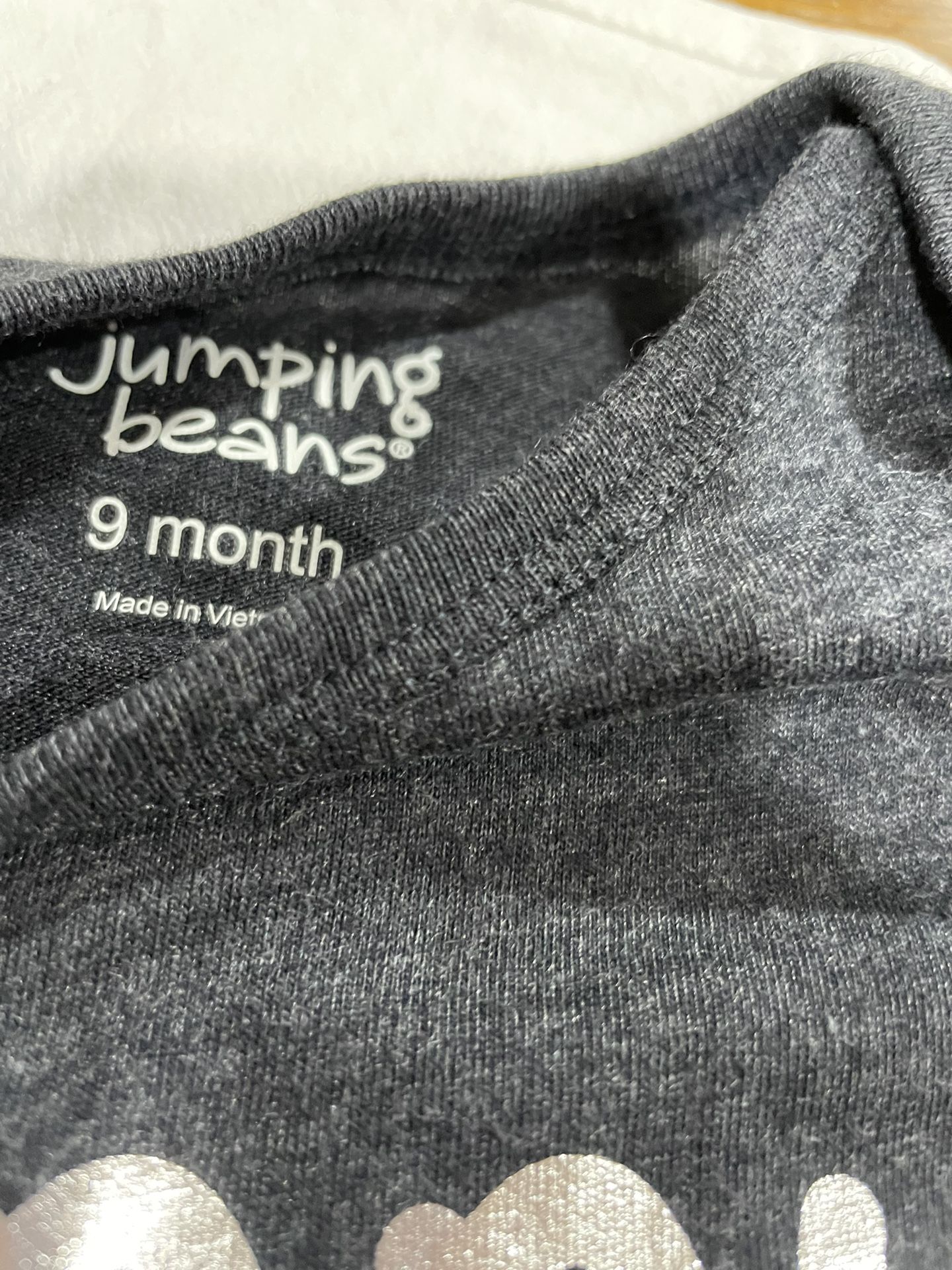 Jumping Beans Size 9 Months Onesie - photo 4