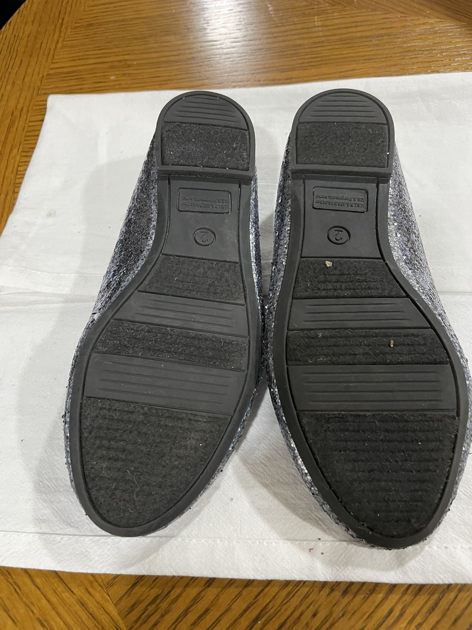 Girls Size 2 Glitter Flats Shoes - photo 3