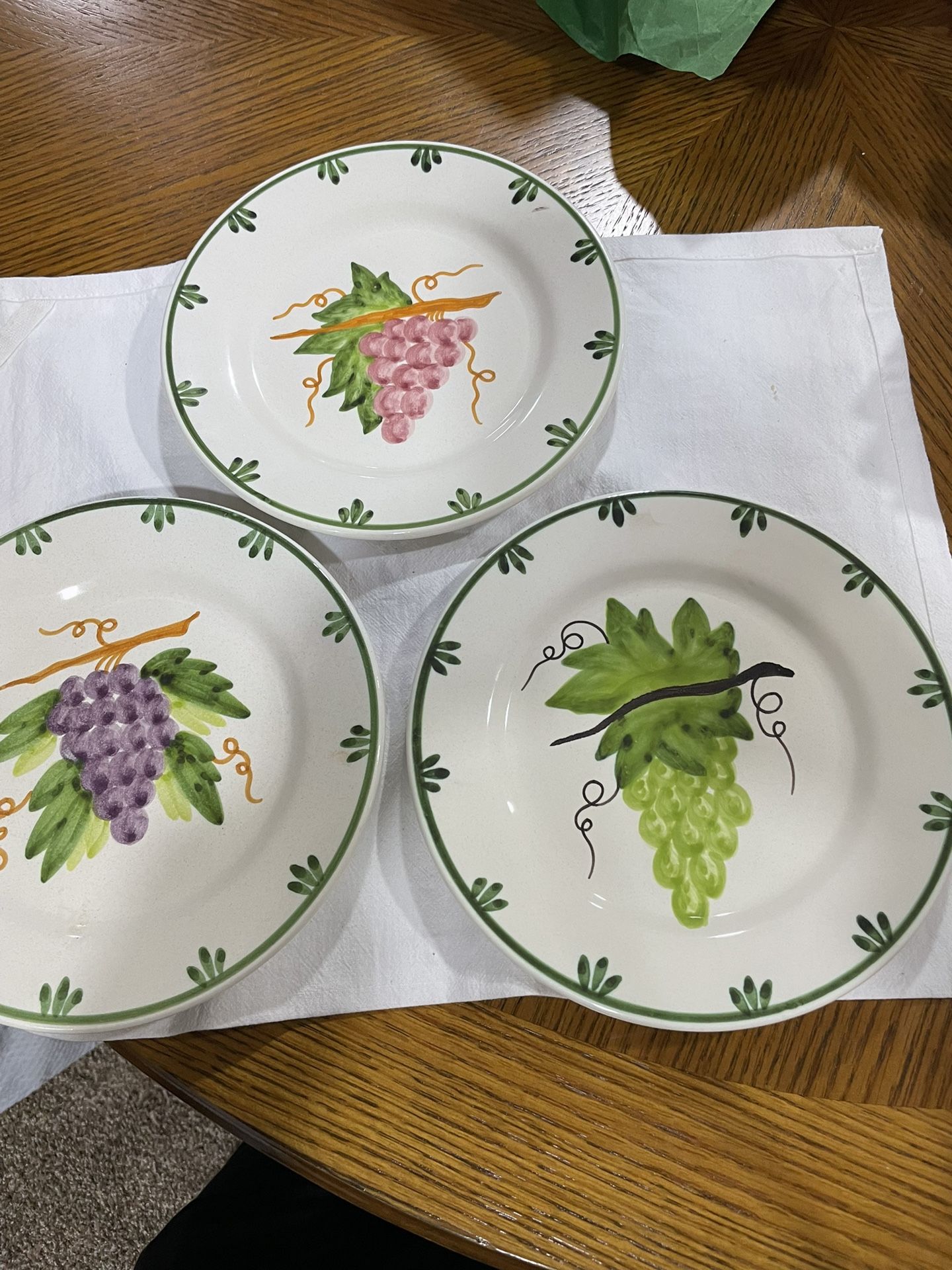 De Conimbrigo Set Of 3 Portugal Grapes Fruit Wall Plates