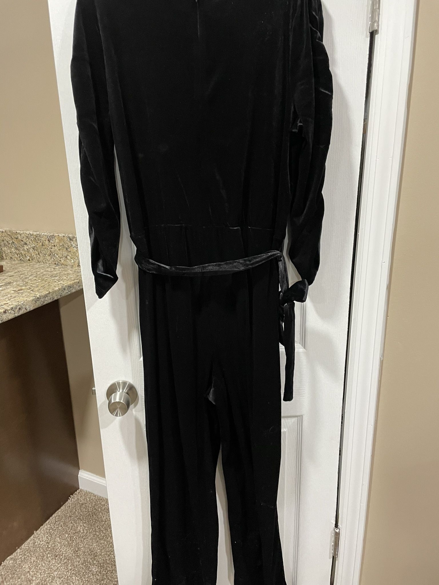 NY Collection- Jet Black Velvet Jumpsuit - photo 4