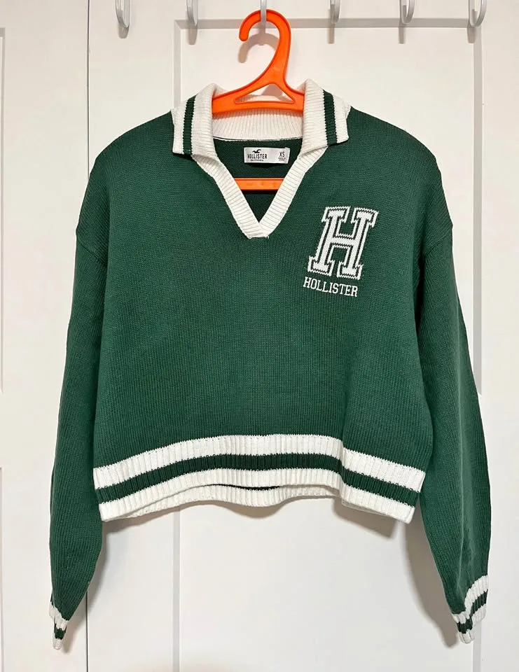 Hollister Knit Sweater thumbnail
