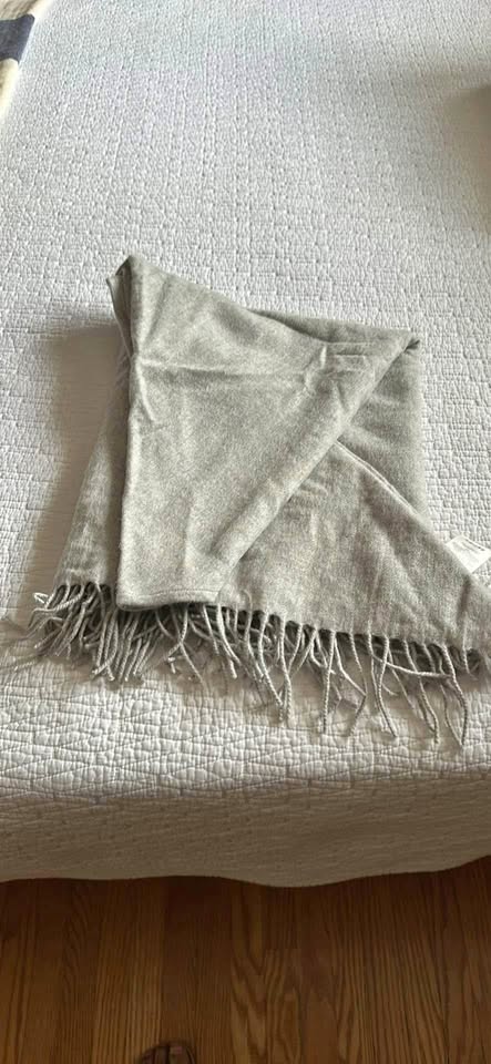 Wilfred 100% Wool Triangle Scarf