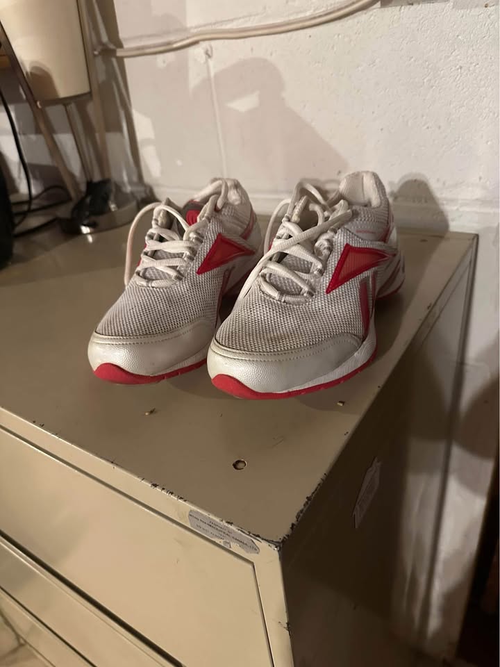 Reebok White and Red Mesh Sneakers - photo 4