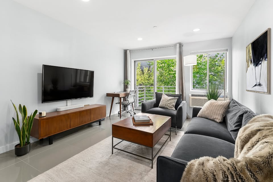 Mid-Century Modern Walnut TV Console – Storage for Days - photo 3