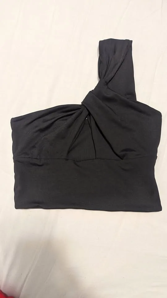 One Shoulder Hollow Out Crop Top Sz S