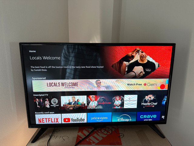 Insignia 32" UHD TV - photo 4