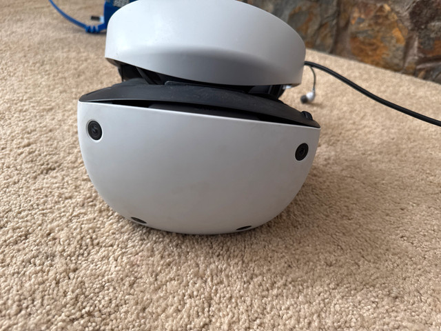 PlayStation 5 with VR2 - photo 2