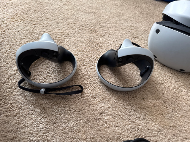 PlayStation 5 with VR2 - photo 3
