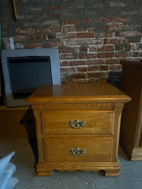 Dresser Set 3 Off Them... No Bed Frame . image indicator(5)