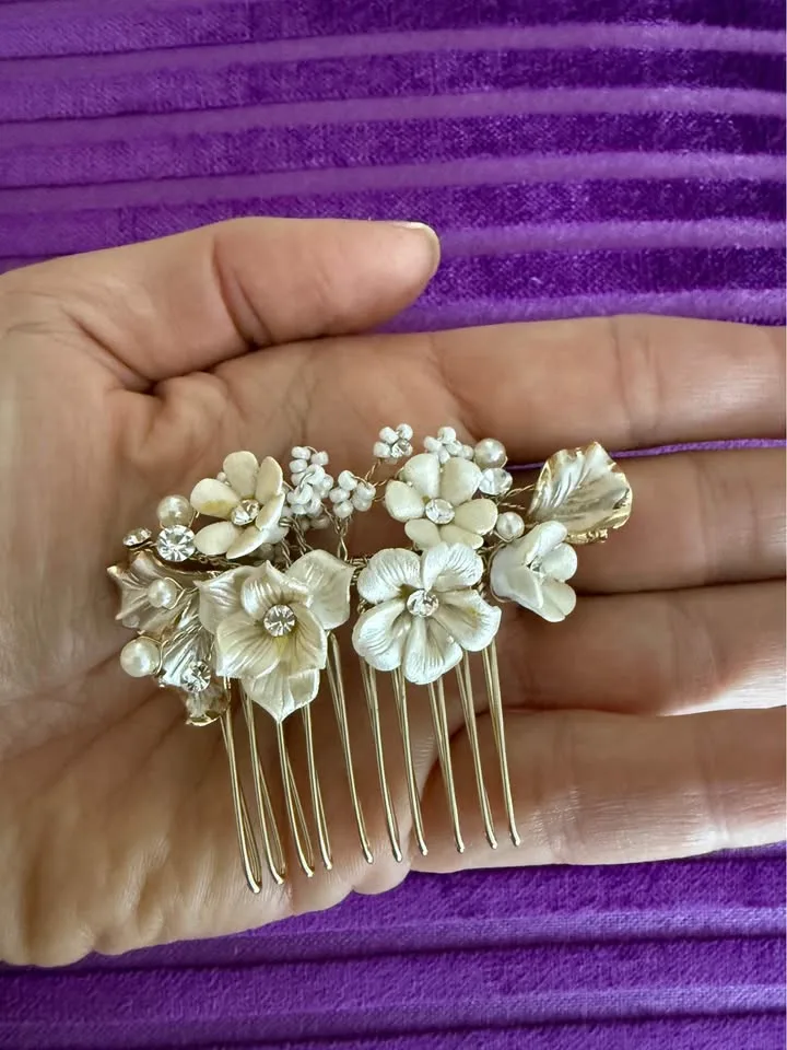 Anthropologie BHLDN Floral Comb image indicator(6)