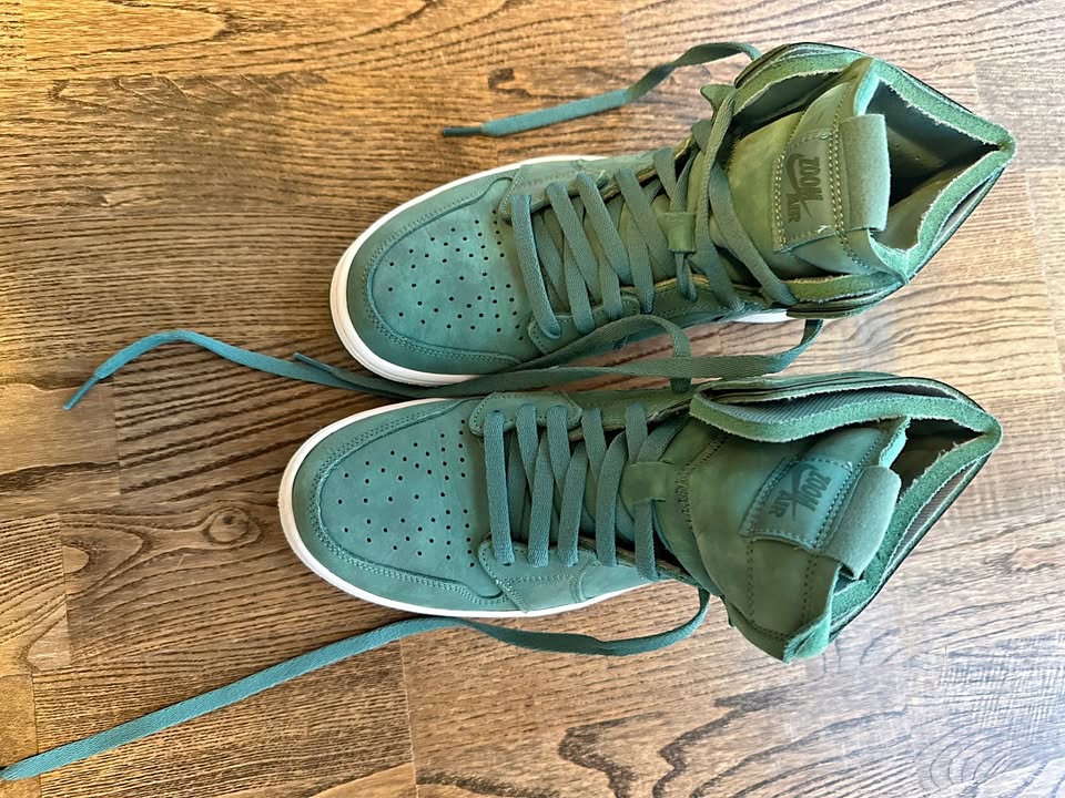 Air Jordan 1 Mid
