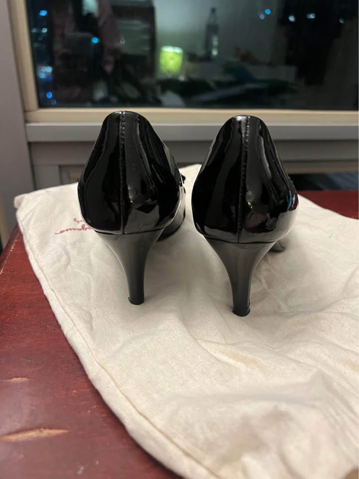 Salvatore Ferragamo Patent leather heels - Black Size 37 - photo 2