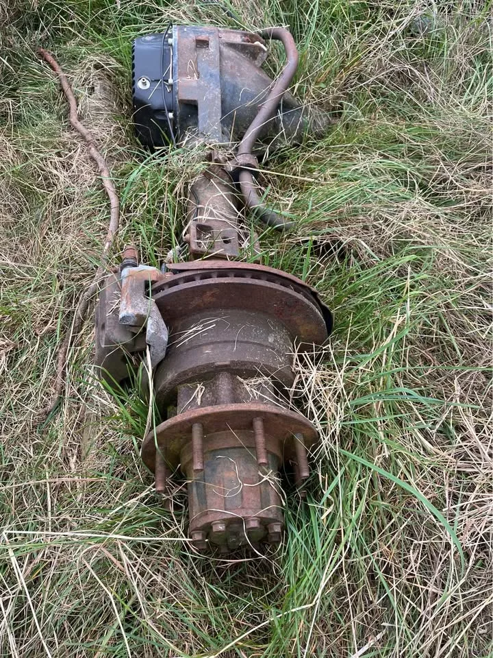 Dana 80 rear differential F350 dually image indicator(4)