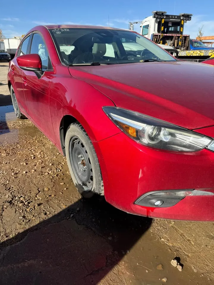 2018 Mazda Mazda3 image indicator(2)