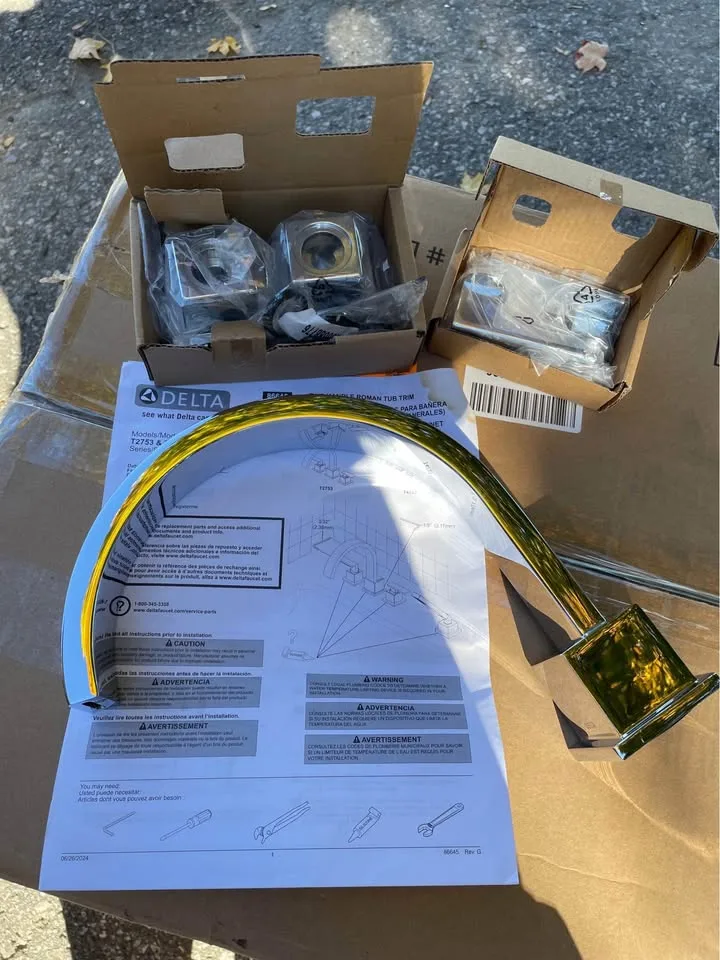 Delta Tub faucet, Chrome image indicator(3)