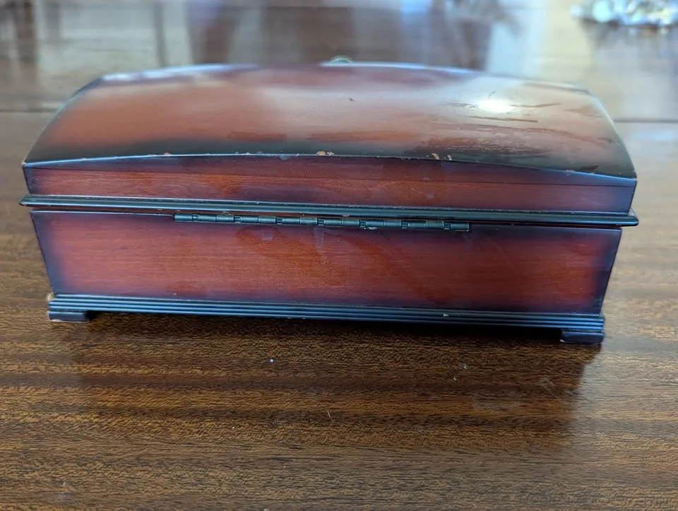 Bombay Company Wooden Music Jewelry Box image indicator(4)