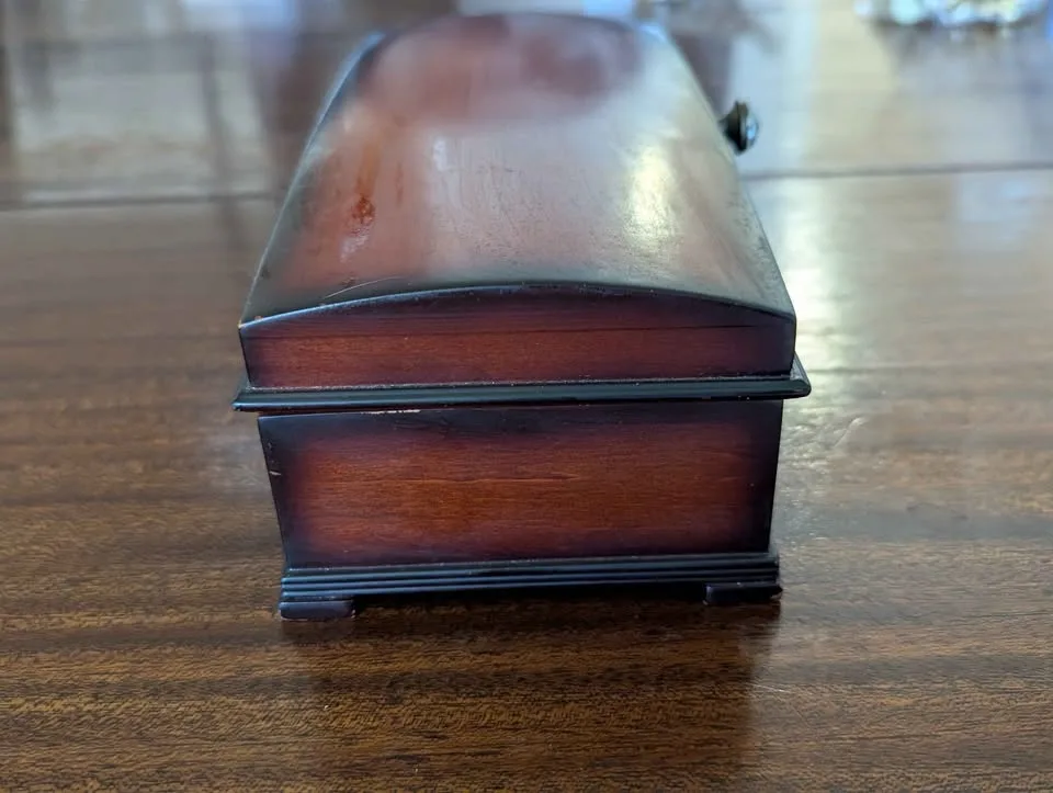 Bombay Company Wooden Music Jewelry Box image indicator(5)