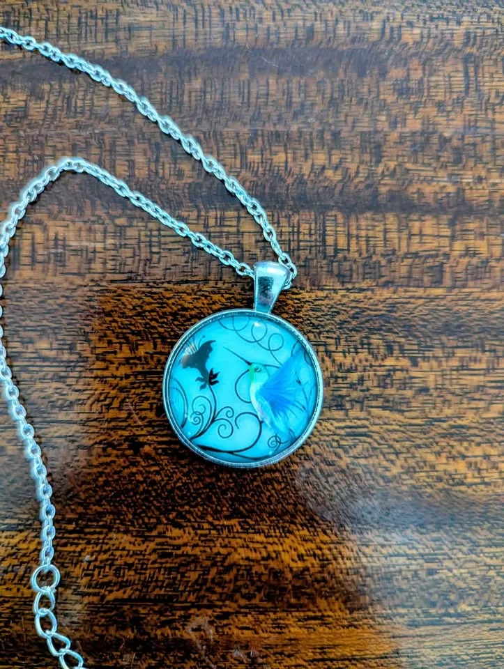 Beautiful Blue & Silver Hummingbird Pendant Necklace 🥕 image indicator(2)